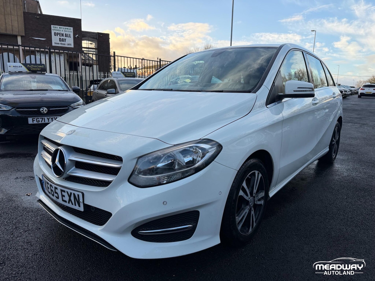 Used Mercedes-Benz B Class 2016 for sale - 76899093: Photo 6