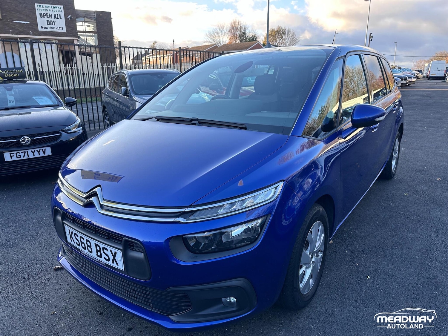 Used Citroen C4 Grand Picasso 2018 for sale - 76620534: Photo 5