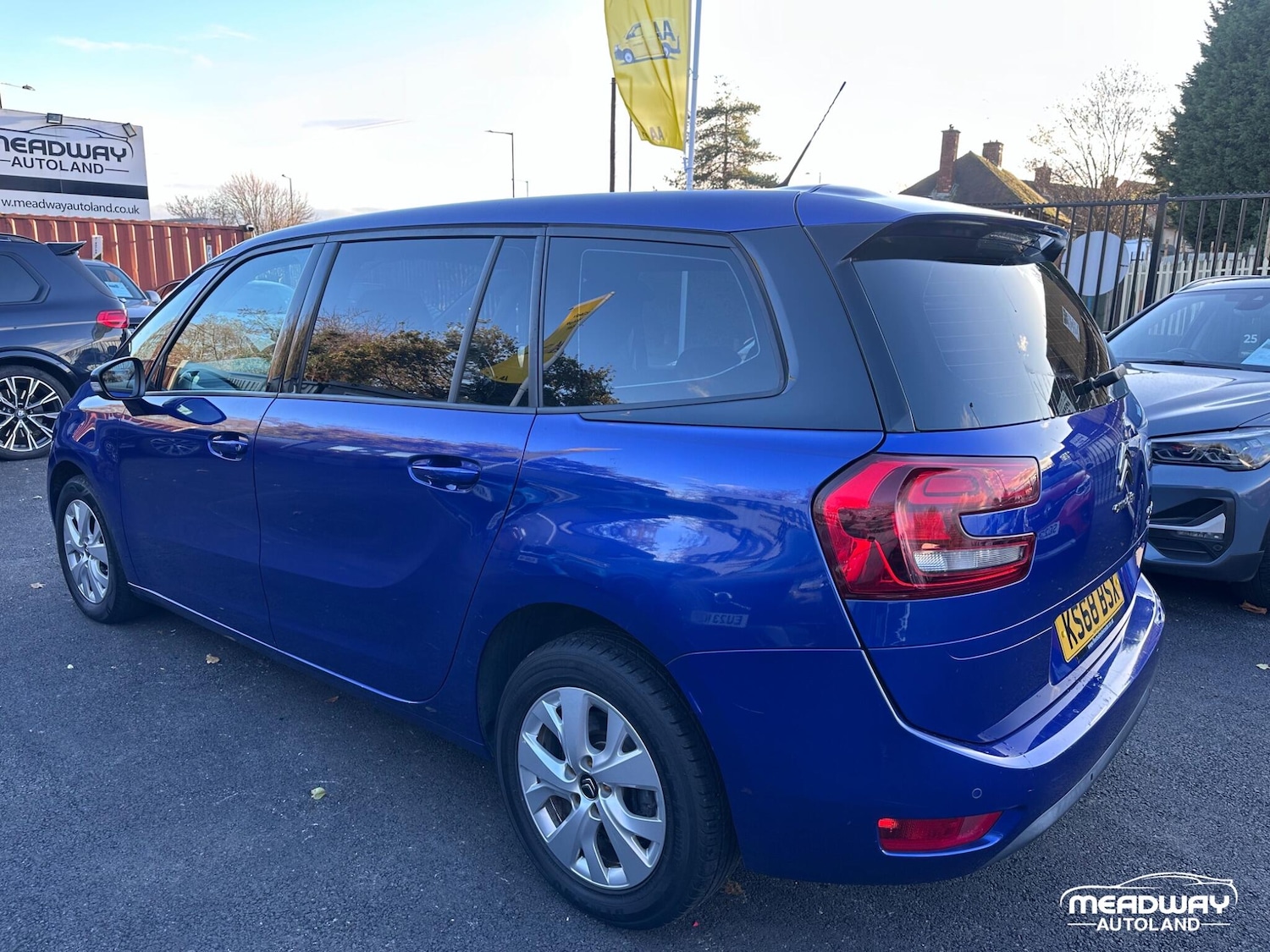 Used Citroen C4 Grand Picasso 2018 for sale - 76620534: Photo 6