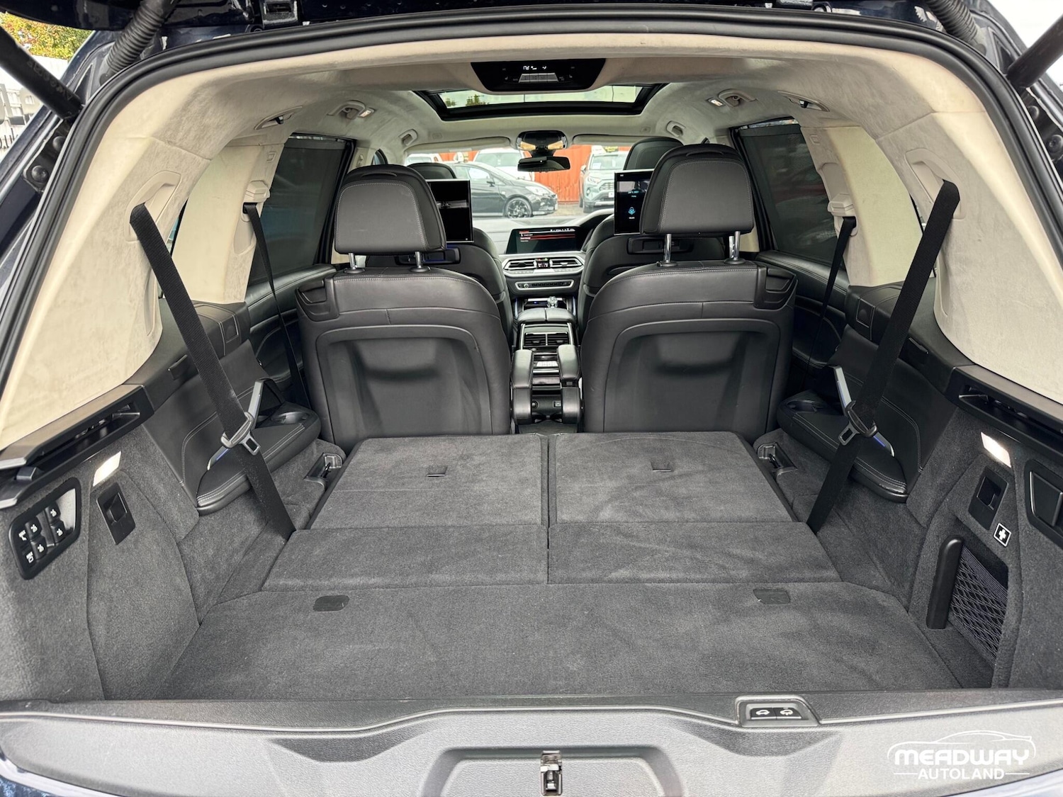 Used BMW X7 2022 for sale - 76886669: Photo 42