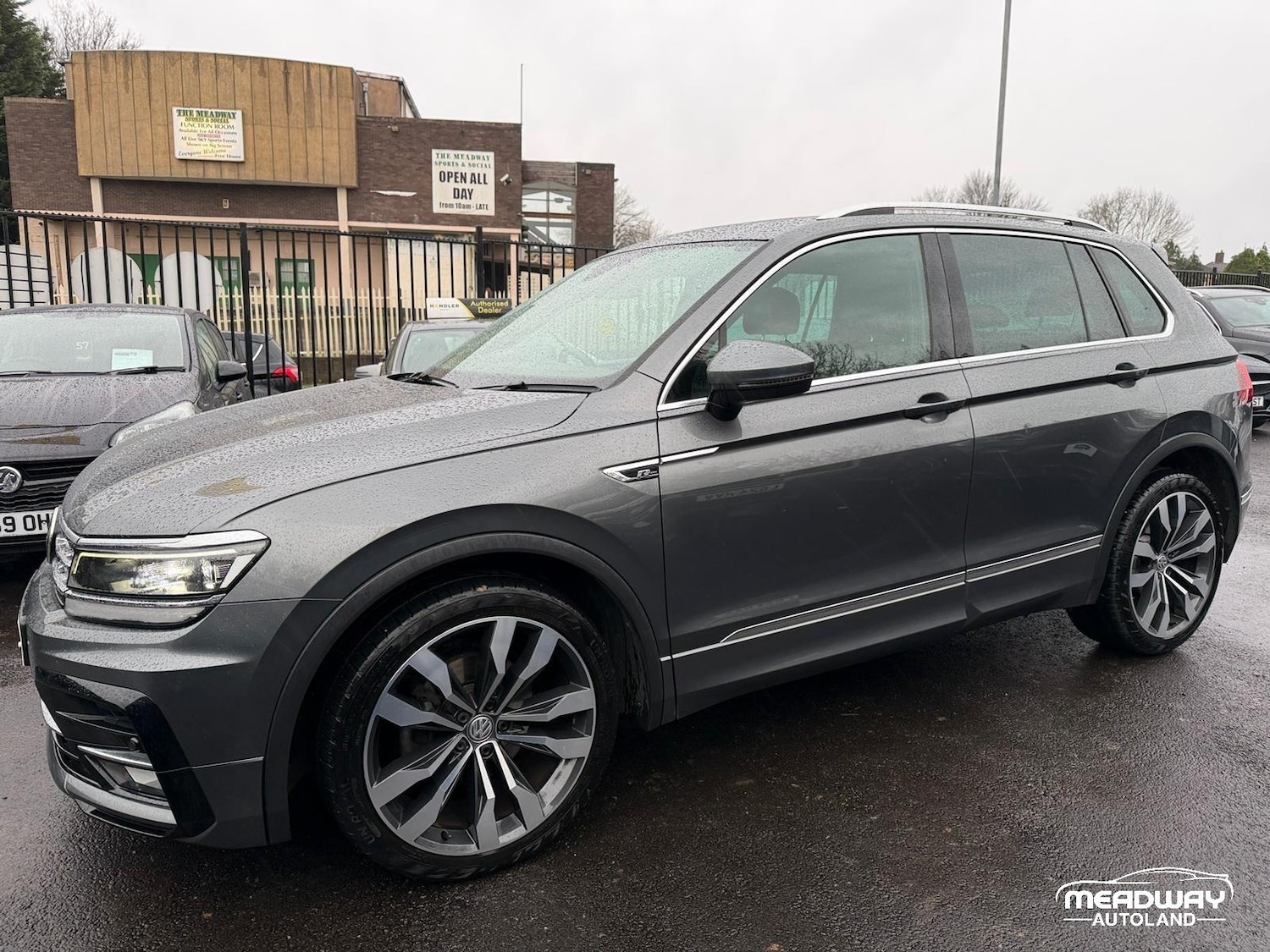 Used Volkswagen Tiguan 2018 for sale - 76975780: Photo 10