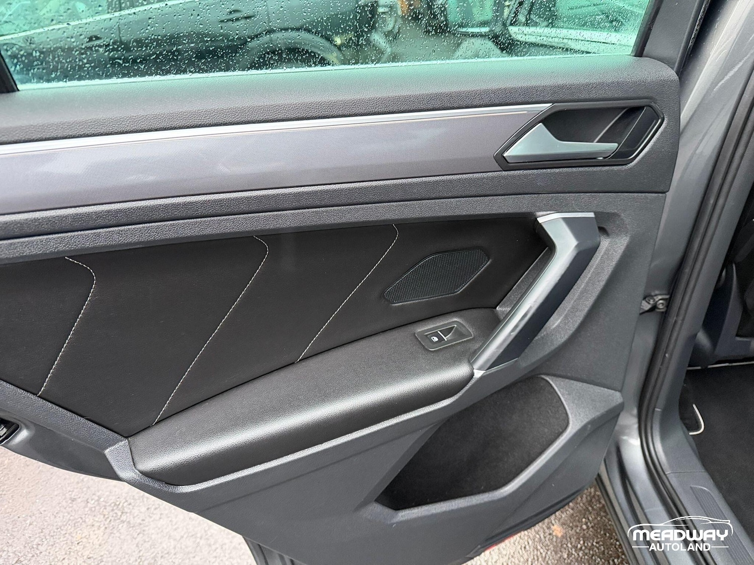 Used Volkswagen Tiguan 2018 for sale - 76975780: Photo 27