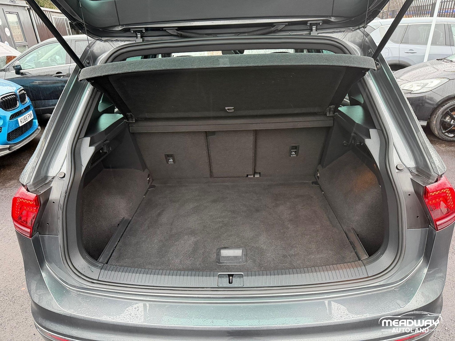 Used Volkswagen Tiguan 2018 for sale - 76975780: Photo 32