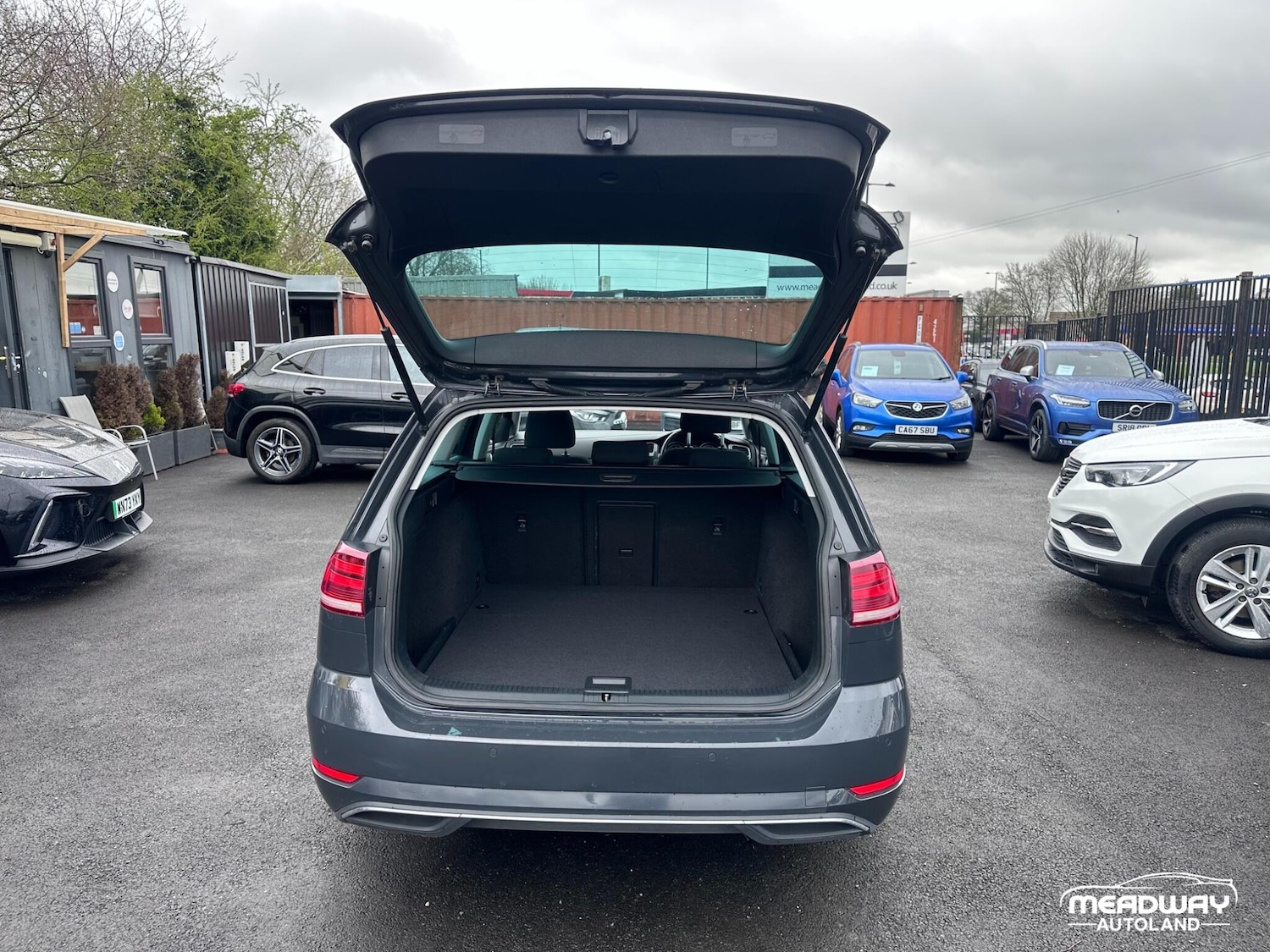 Used Volkswagen Golf 2019 for sale - 78058203: Photo 37