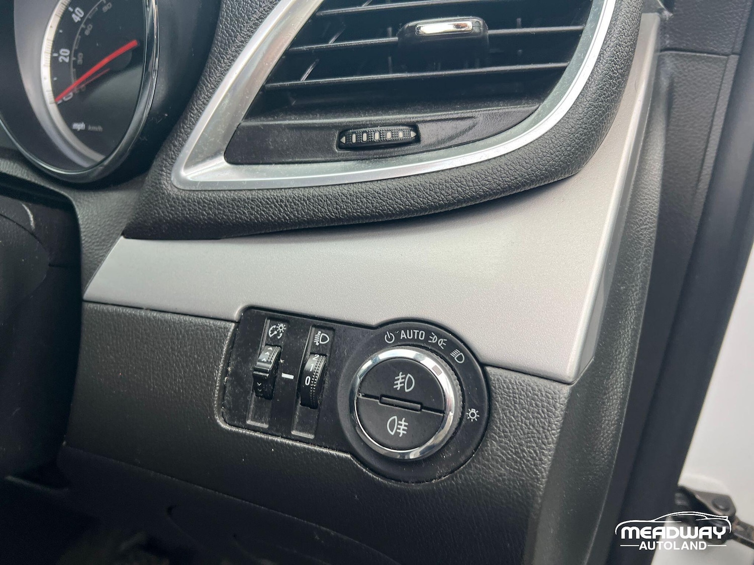 Used Vauxhall Mokka 2015 for sale - 77057471: Photo 19