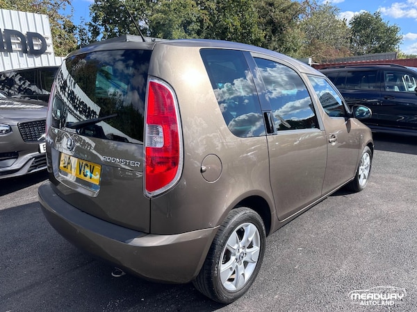 Used Skoda Roomster 2014 for sale - 76071948: Photo 11