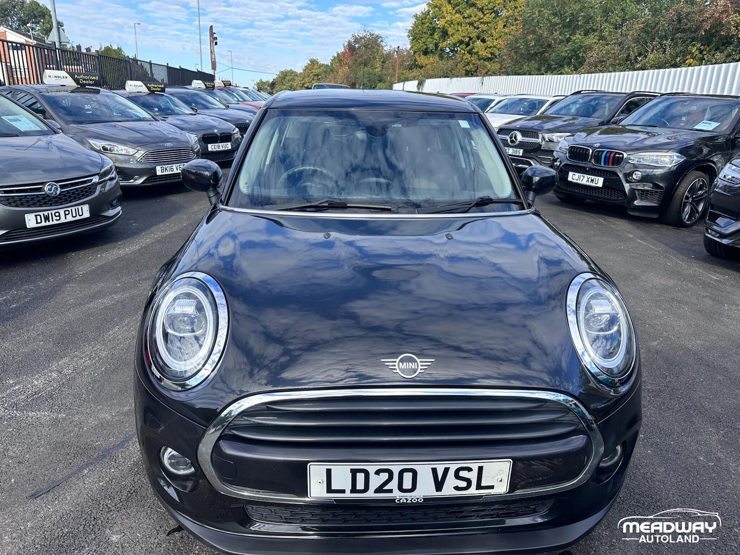 Used MINI Hatch 2020 for sale - 76136400: Photo 2