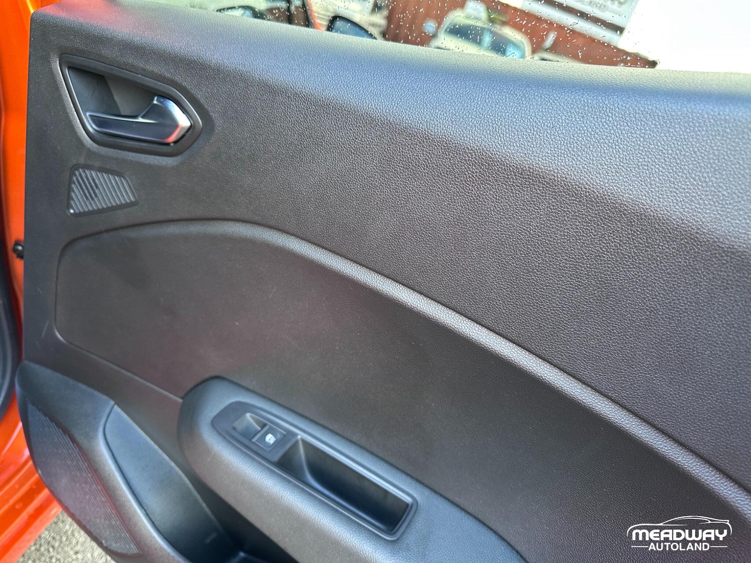 Used Renault Clio 2024 for sale - 76866118: Photo 42