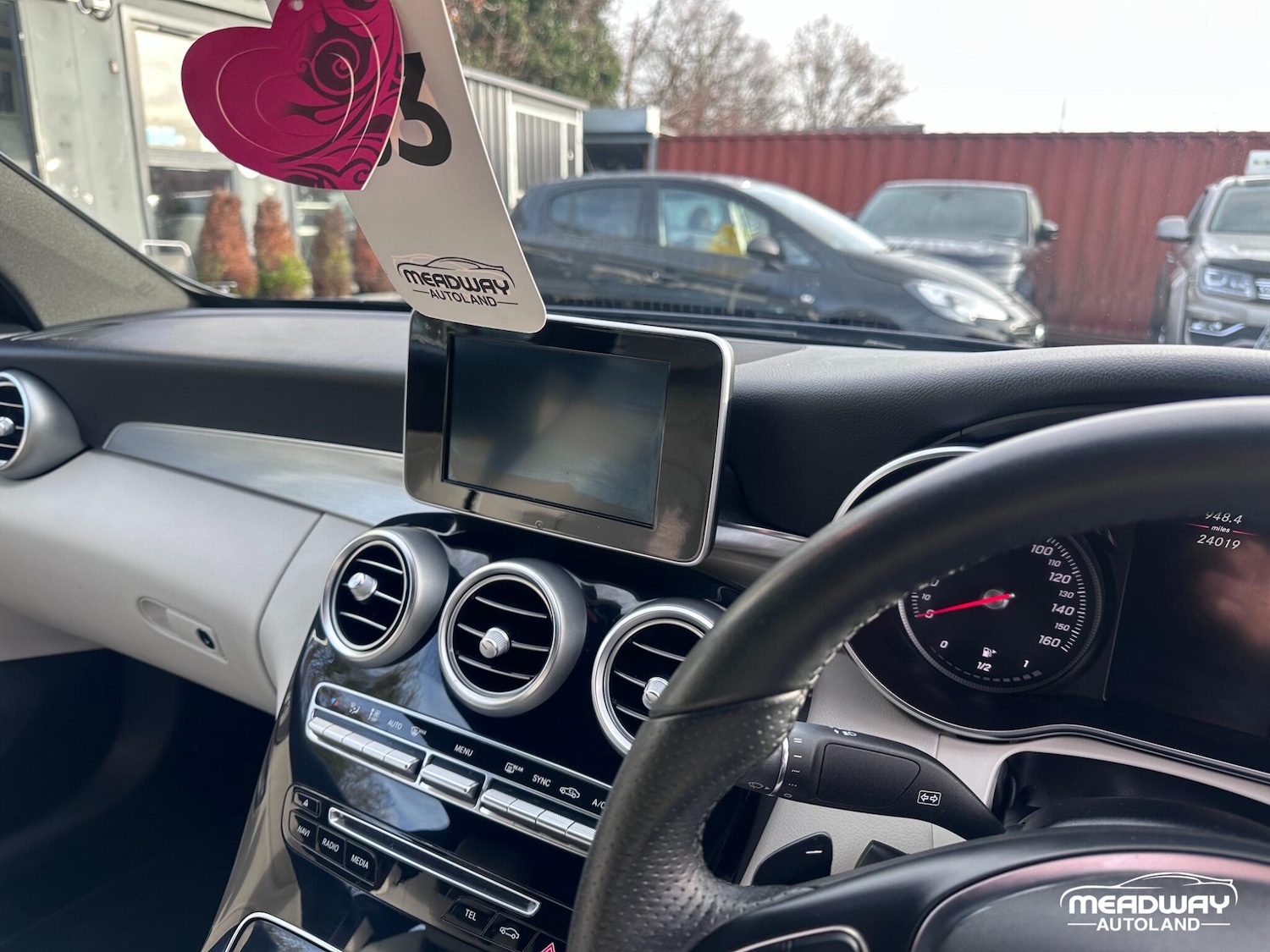 Used Mercedes-Benz C Class 2018 for sale - 76865270: Photo 22