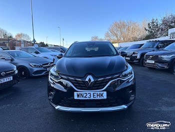 Used Renault Captur 2023 for sale - 76801160: Photo