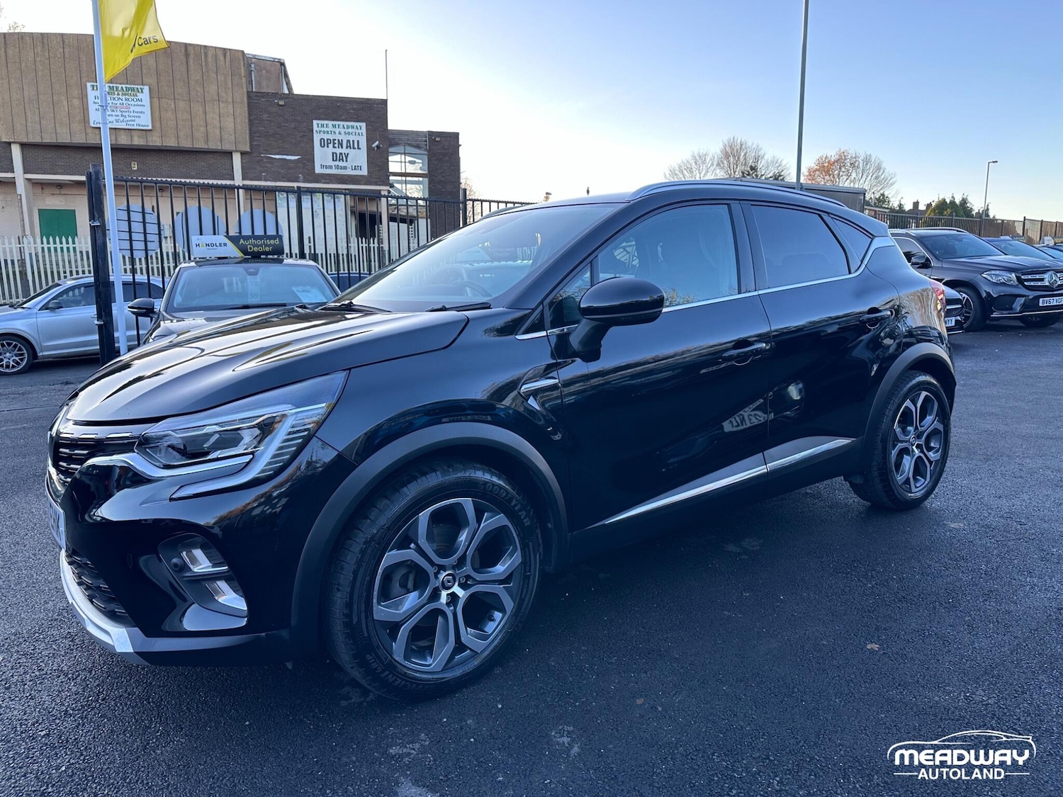 Used Renault Captur 2023 for sale - 76801160: Photo 6