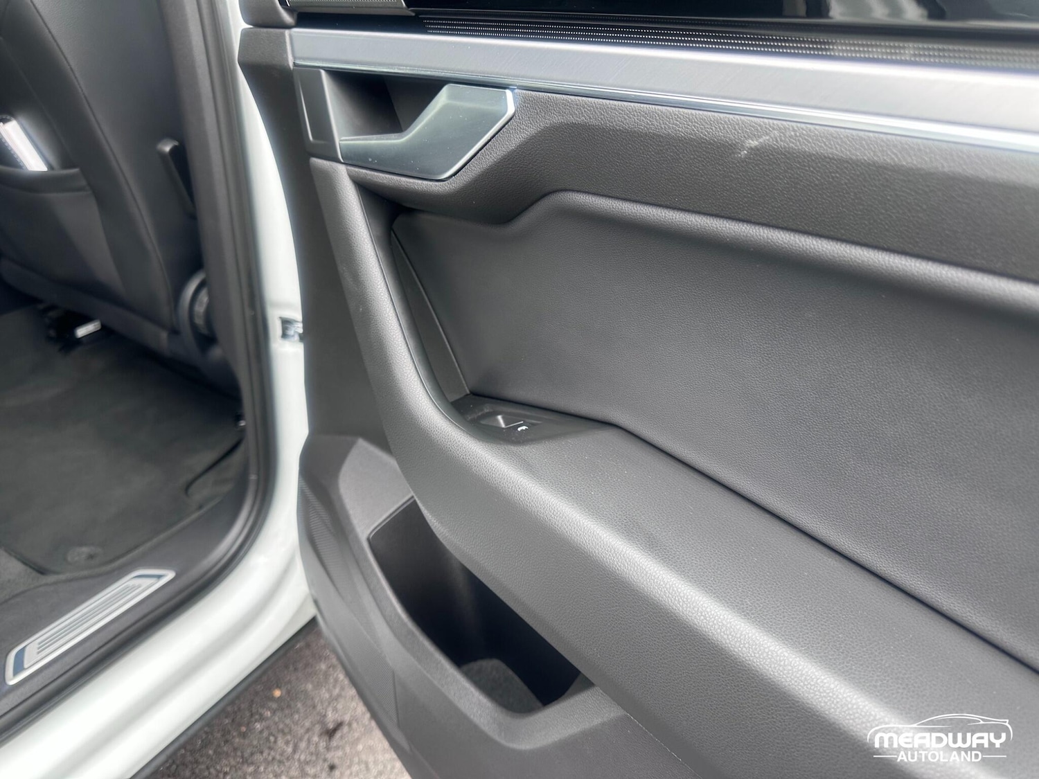 Used Volkswagen Touareg 2019 for sale - 77892104: Photo 36