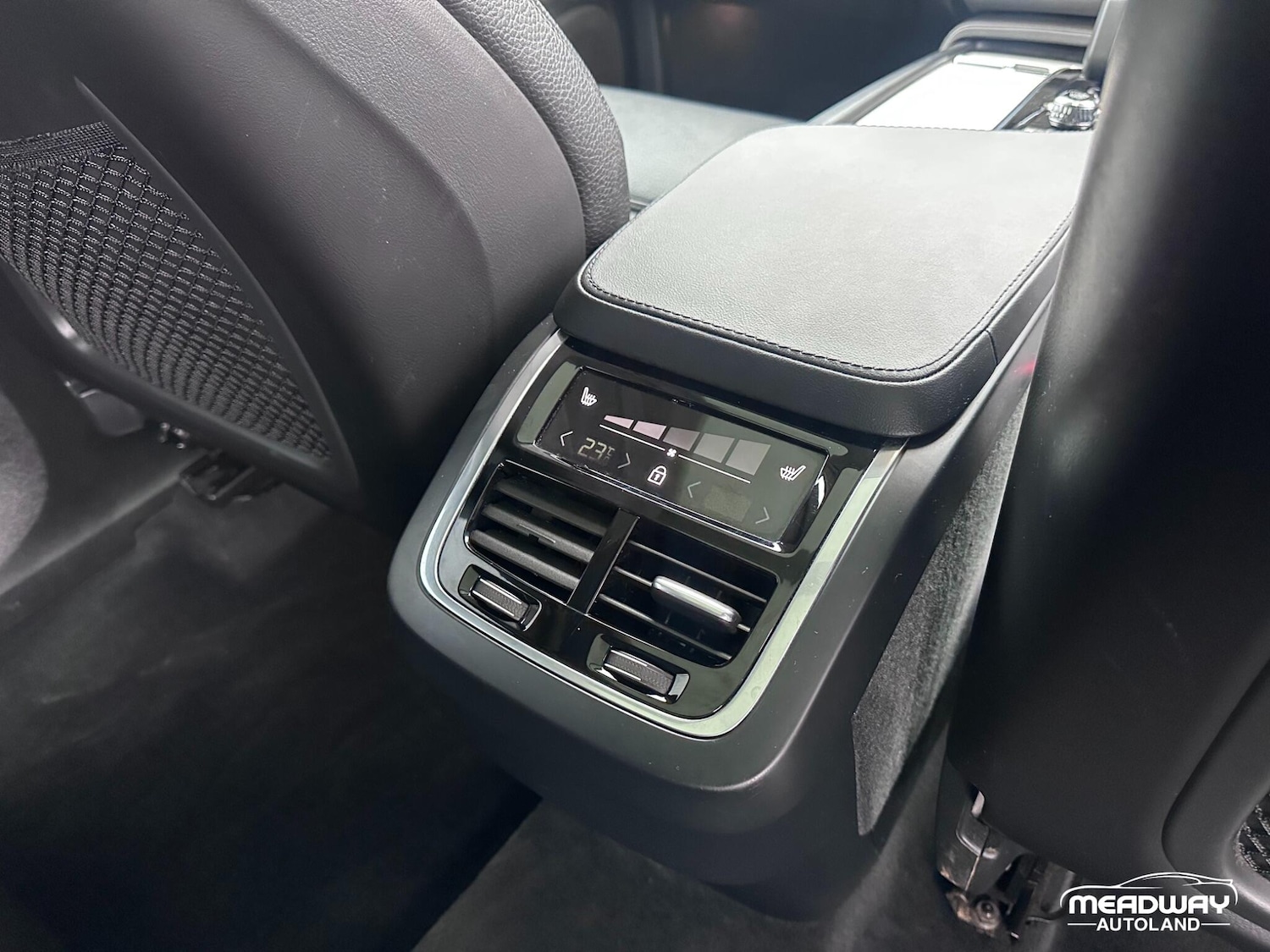 Used Volvo XC90 2023 for sale - 76283107: Photo 28