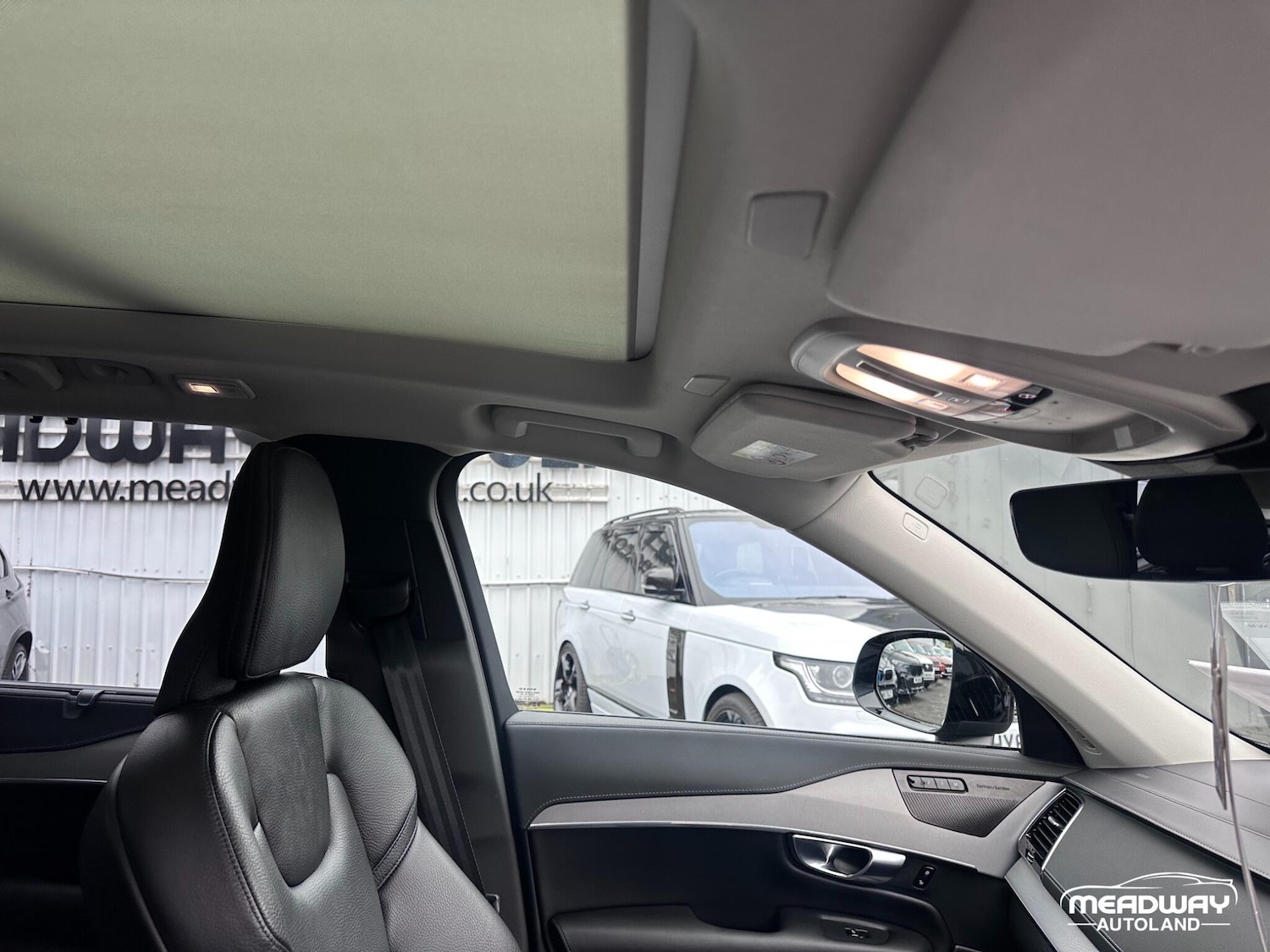 Used Volvo XC90 2023 for sale - 76283107: Photo 43