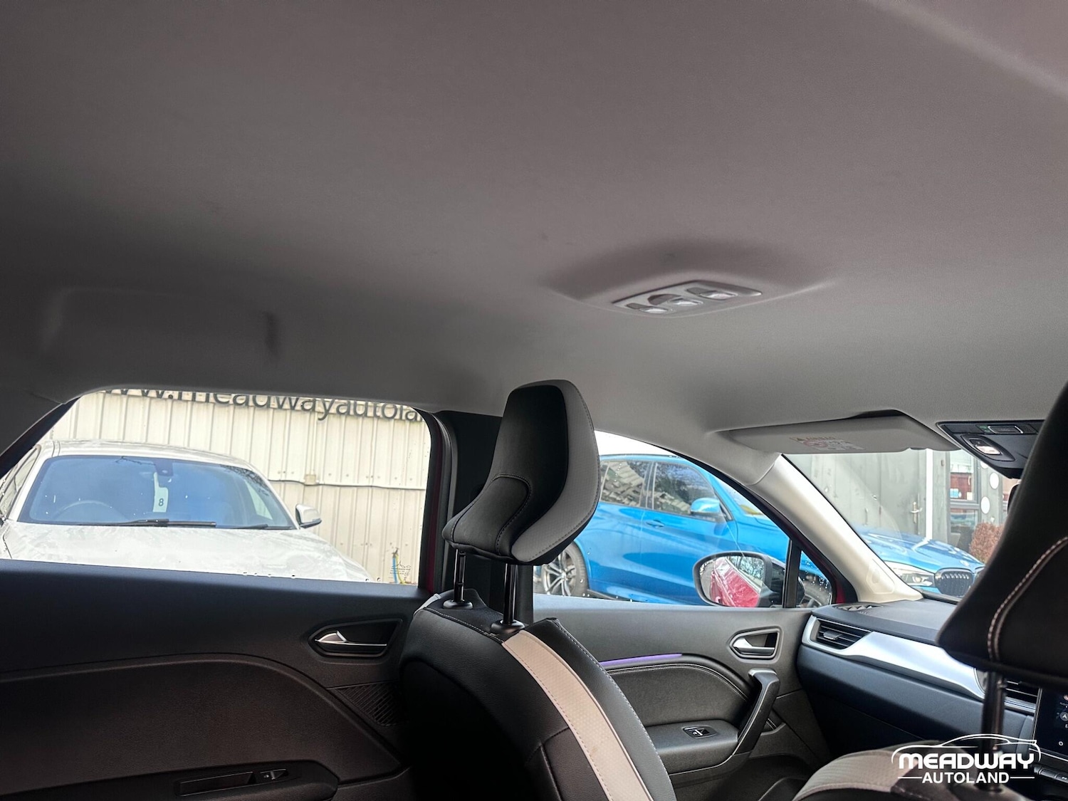 Used Renault Captur 2023 for sale - 77015450: Photo 37