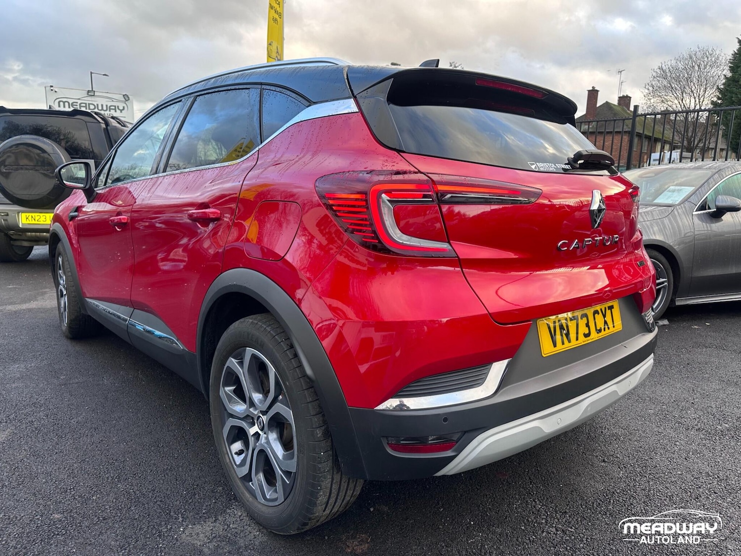 Used Renault Captur 2023 for sale - 77015450: Photo 9