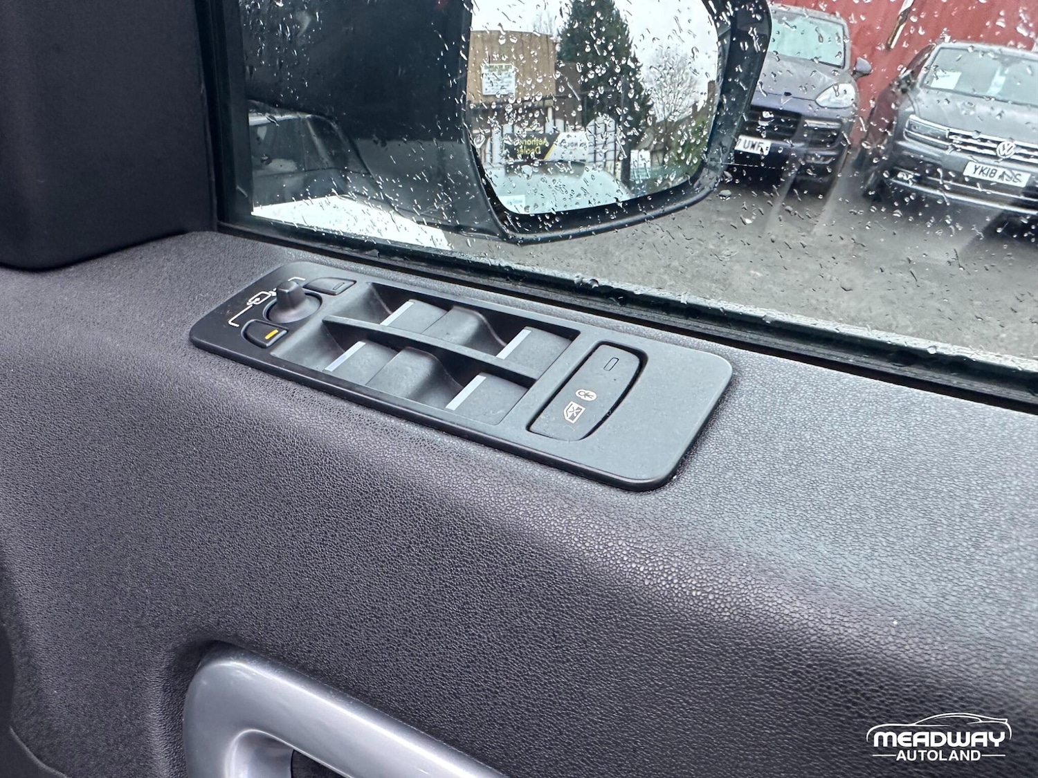 Used Land Rover Discovery Sport 2017 for sale - 77305501: Photo 30