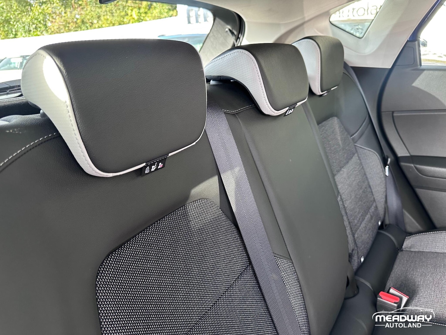 Used Renault Captur 2024 for sale - 76060404: Photo 27