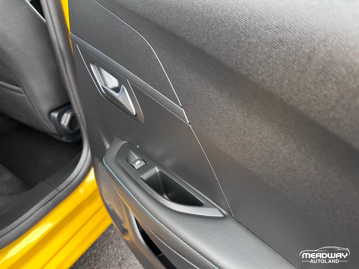 Used Peugeot 208 2023 for sale - 76472793: Photo 31