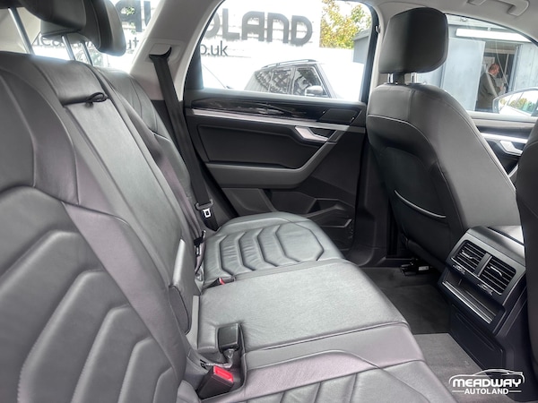 Used Volkswagen Touareg 2019 for sale - 76295629: Photo 38