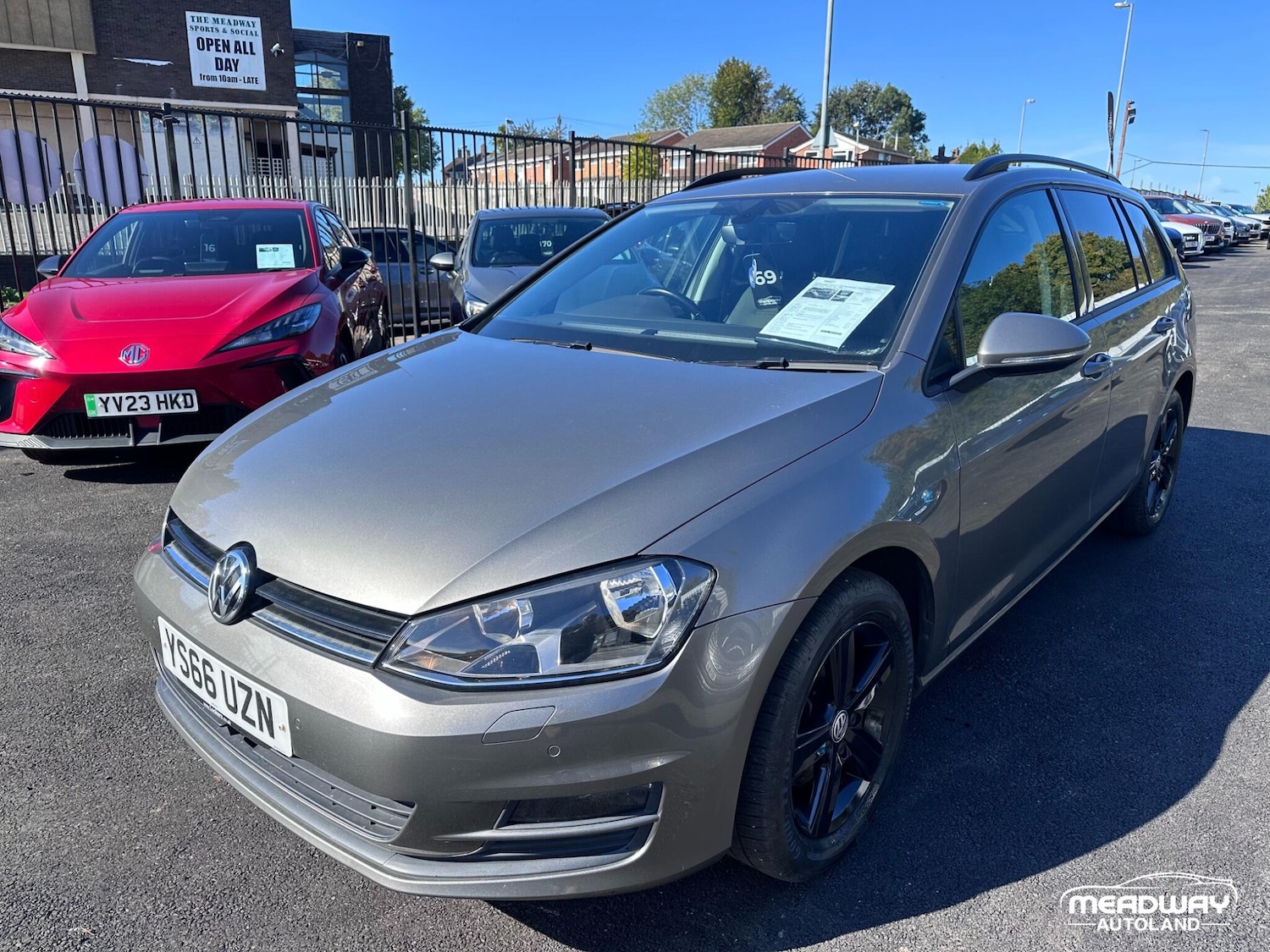 Used Volkswagen Golf 2016 for sale - 76522173: Photo 4