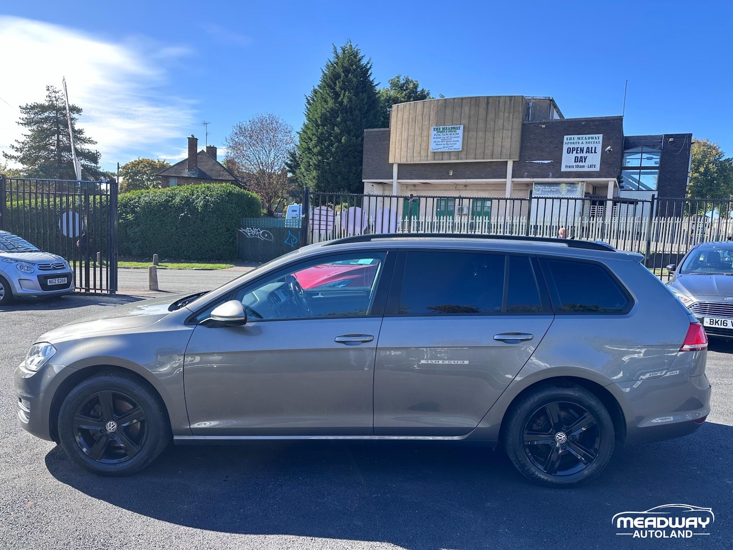 Used Volkswagen Golf 2016 for sale - 76522173: Photo 9