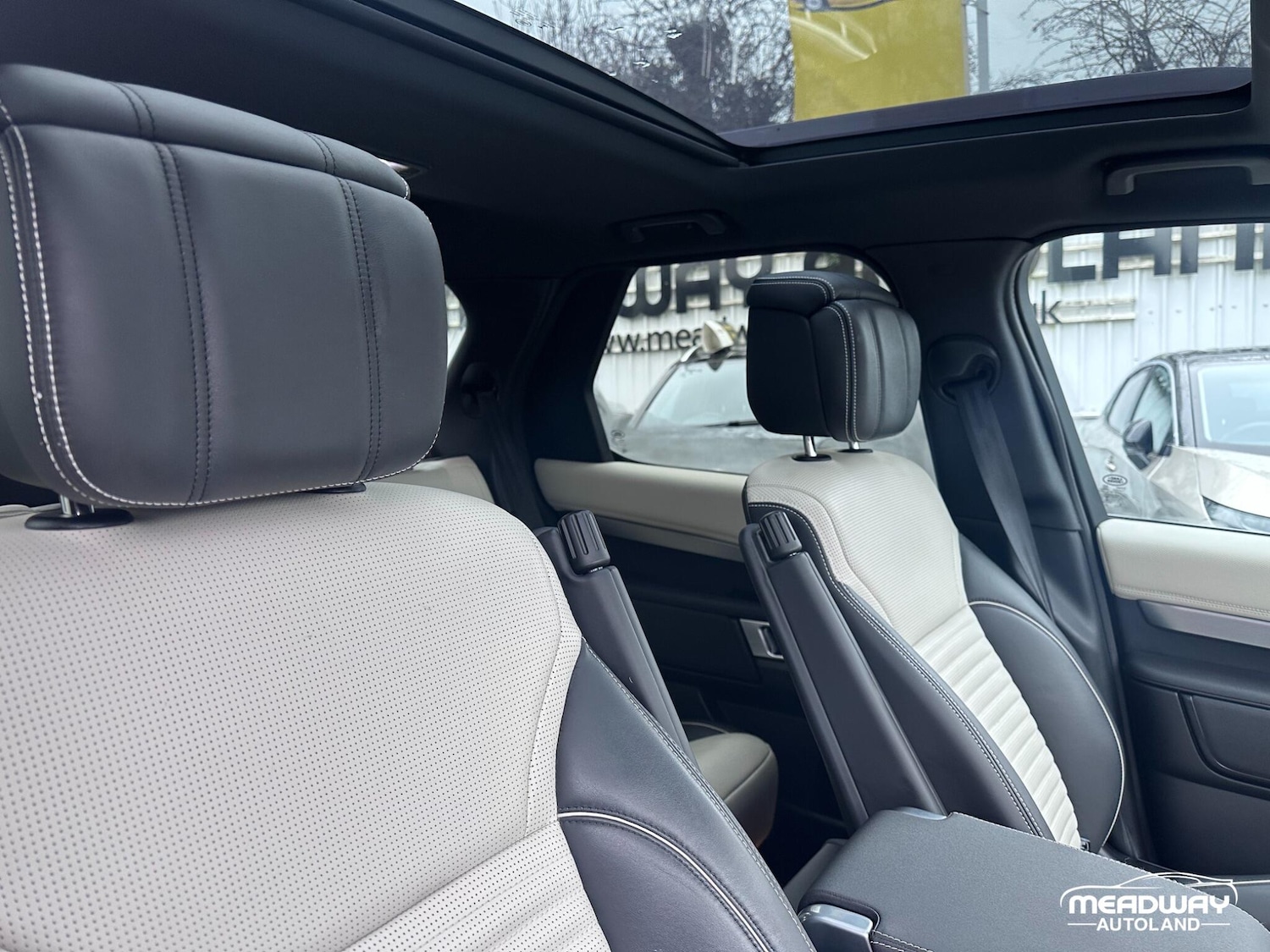 Used Land Rover Discovery 2023 for sale - 77330875: Photo 21