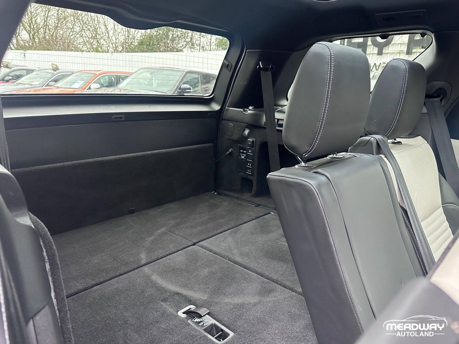 Used Land Rover Discovery 2023 for sale - 77330875: Photo 33