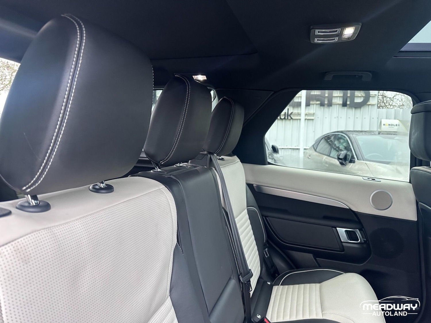 Used Land Rover Discovery 2023 for sale - 77330875: Photo 37