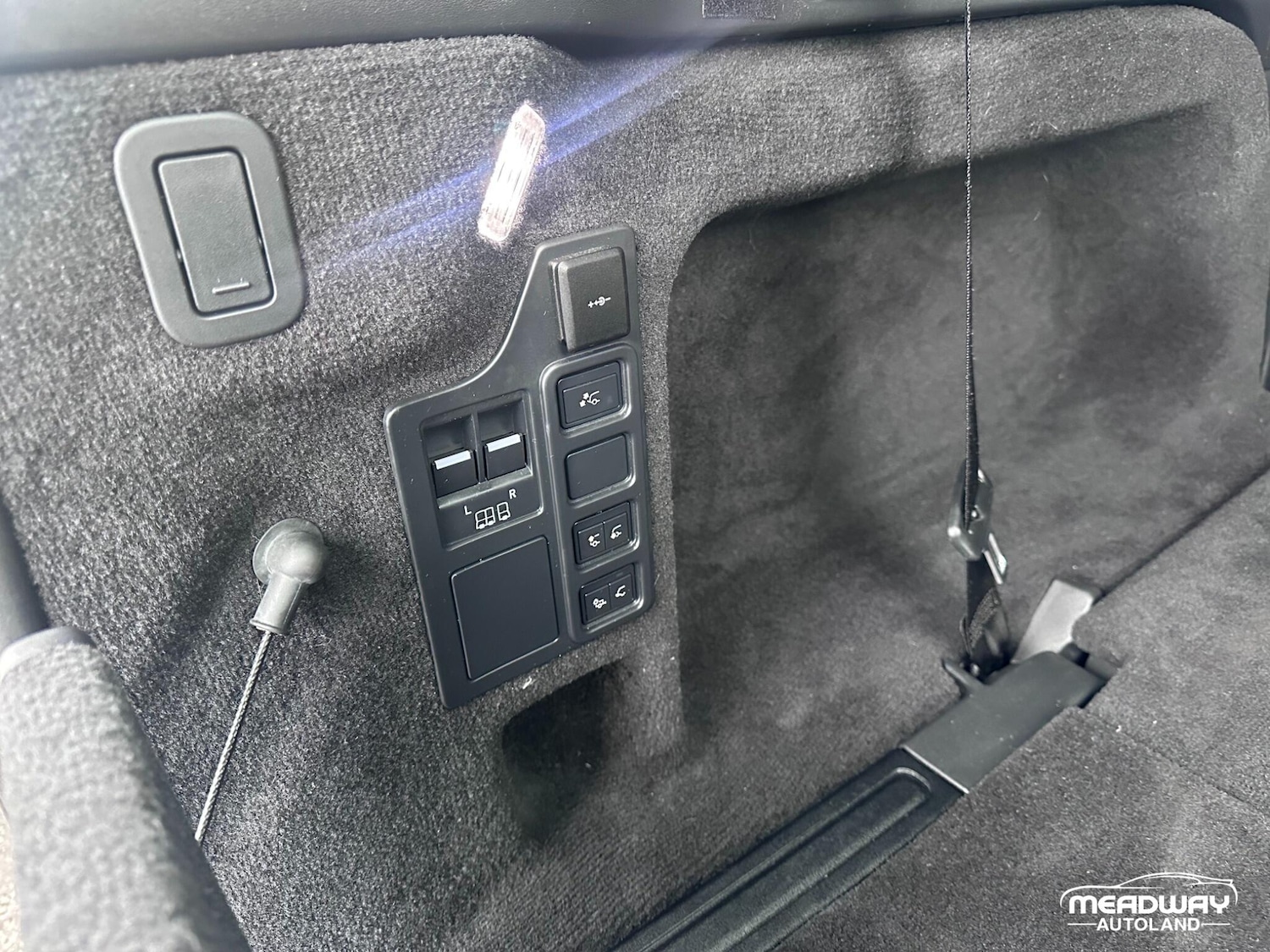 Used Land Rover Discovery 2023 for sale - 77330875: Photo 42