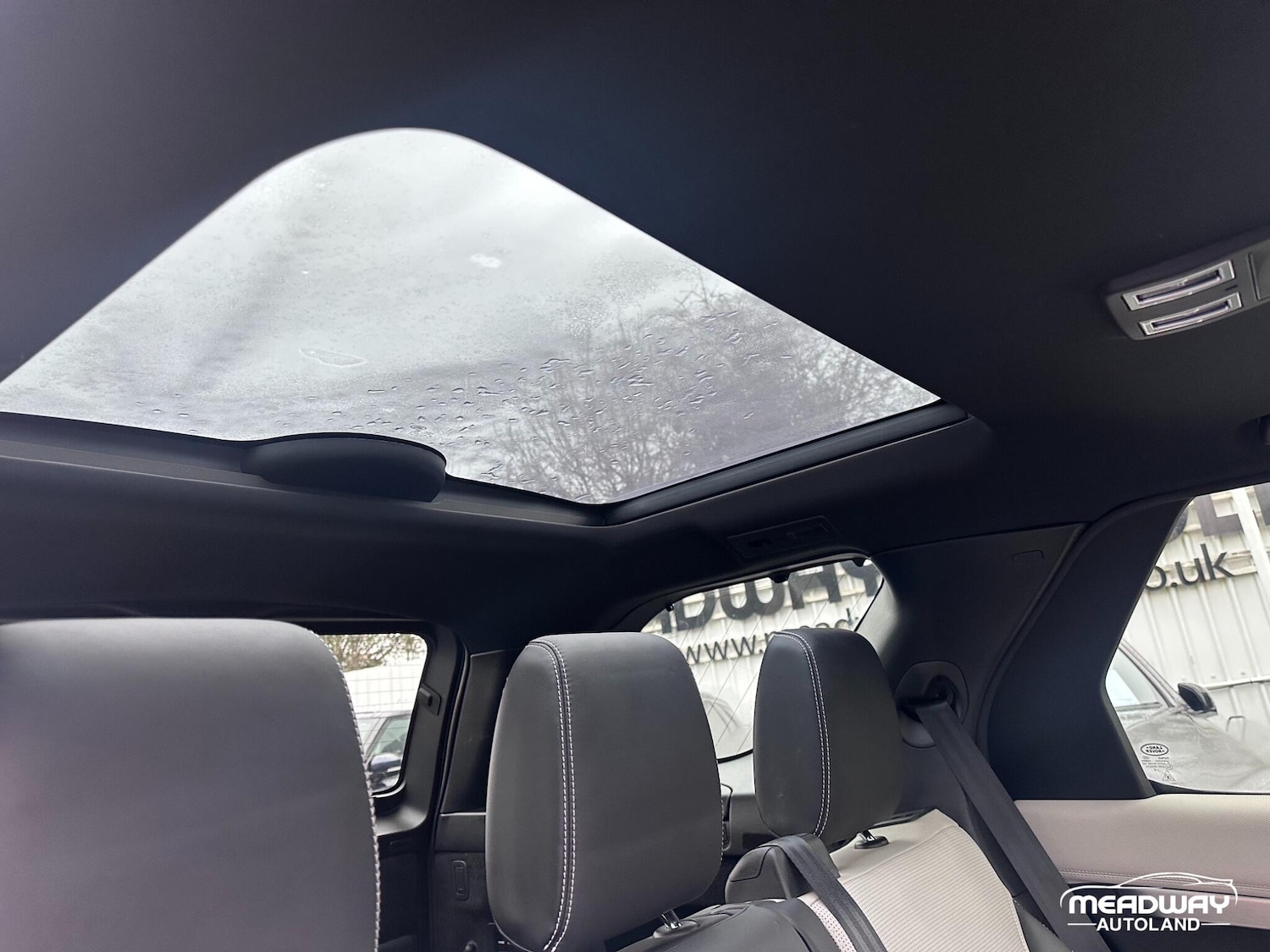 Used Land Rover Discovery 2023 for sale - 77330875: Photo 60