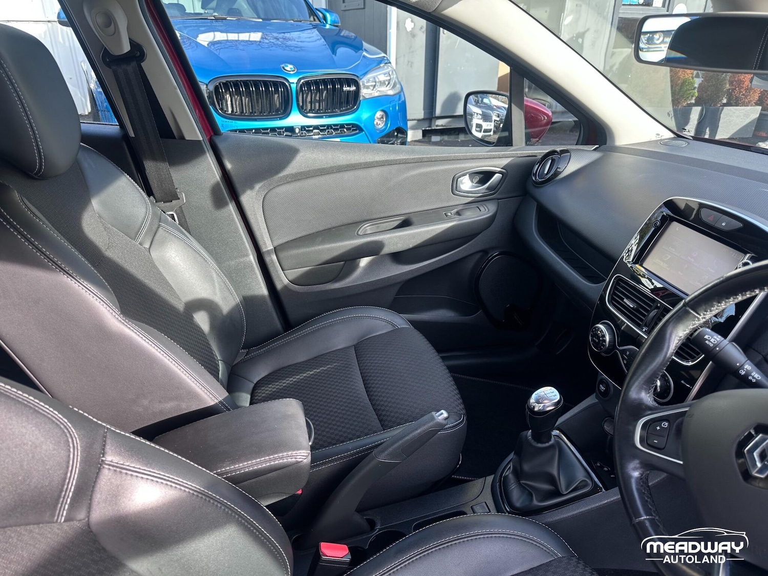 Used Renault Clio 2017 for sale - 76572329: Photo 20