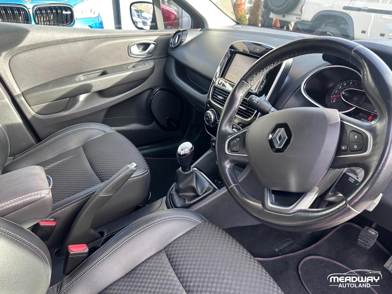 Used Renault Clio 2017 for sale - 76572329: Photo 22