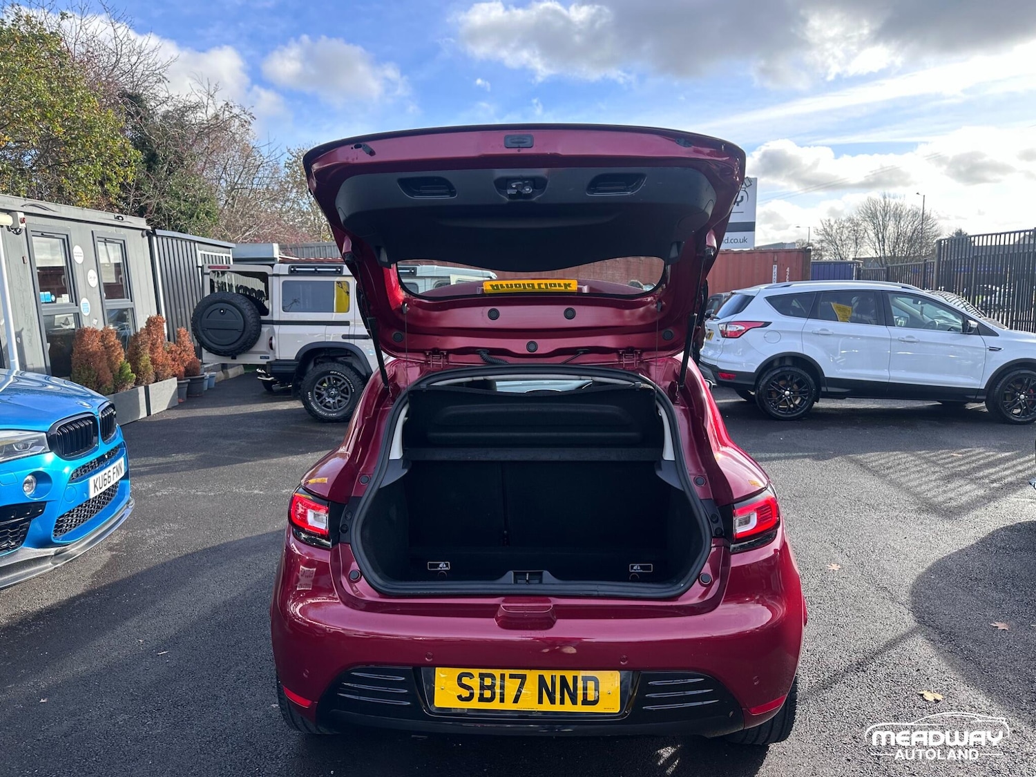 Used Renault Clio 2017 for sale - 76572329: Photo 37