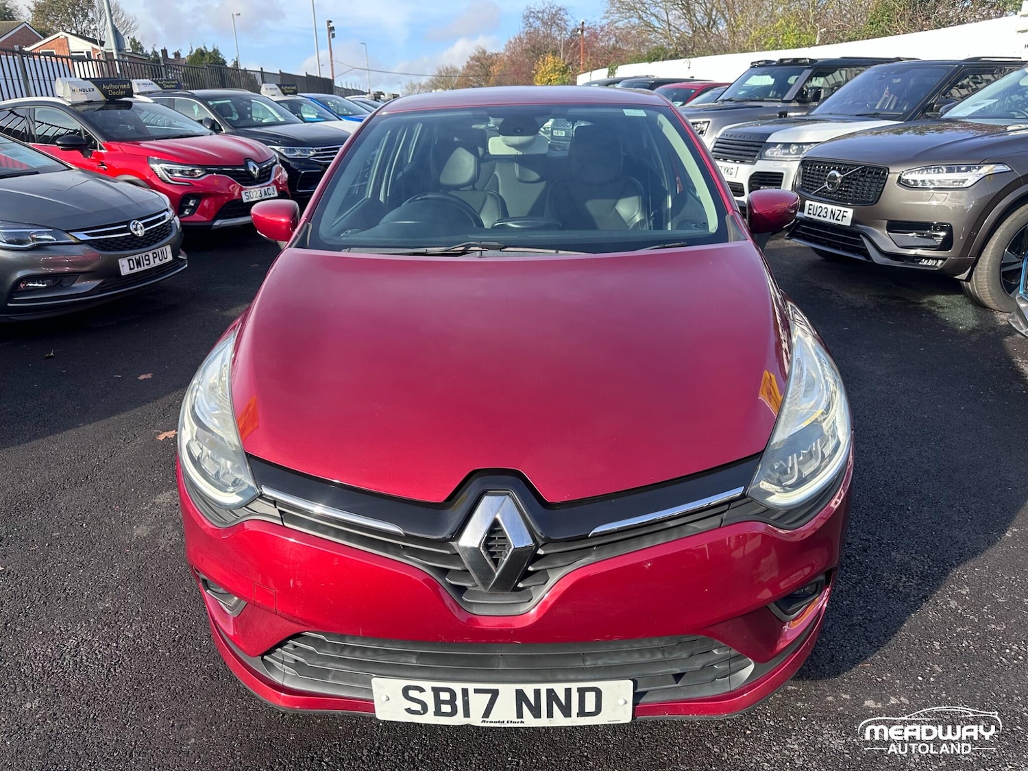 Used Renault Clio 2017 for sale - 76572329: Photo 4