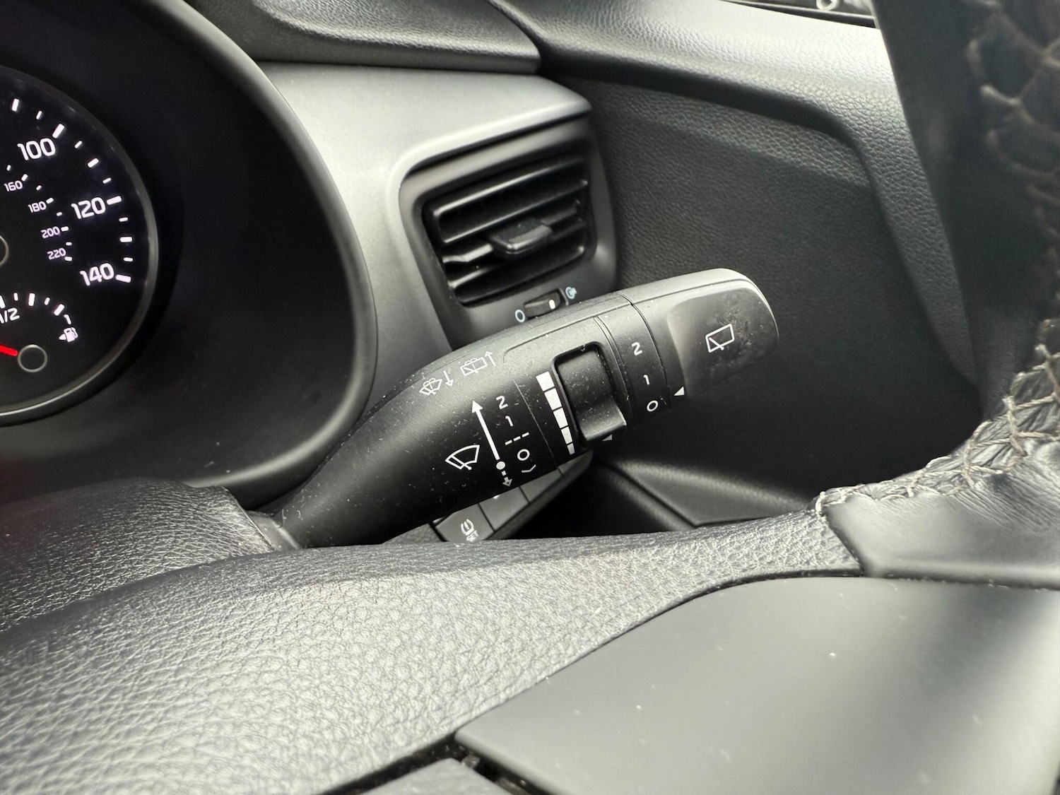 Used Kia Stonic 2022 for sale - 77081287: Photo 37