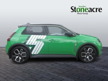 Used Renault 5 E-Tech electric 2025 for sale - 75588522: Photo