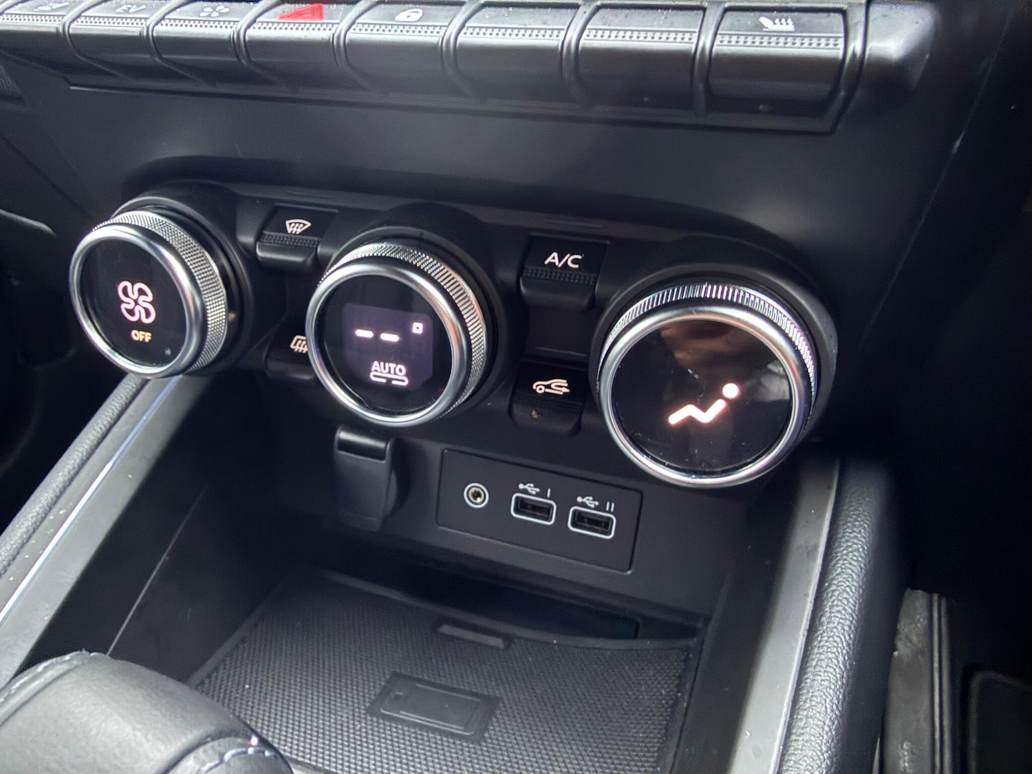 Used Renault Clio 2024 for sale - 77175014: Photo 31