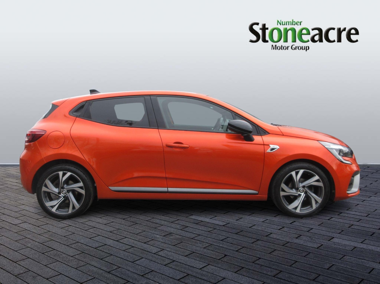 Used Renault Clio 2023 for sale - 77994063: Photo 2