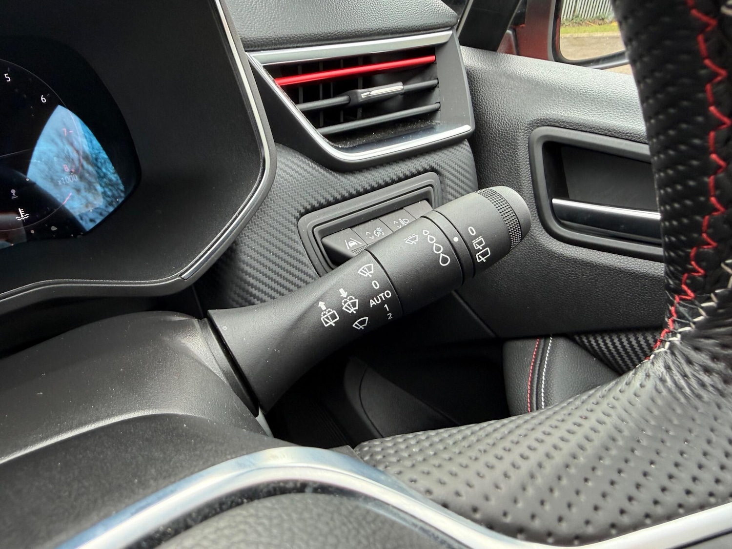 Used Renault Clio 2023 for sale - 77994063: Photo 37