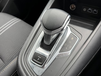 Used Renault Captur 2024 for sale - 78600899: Photo