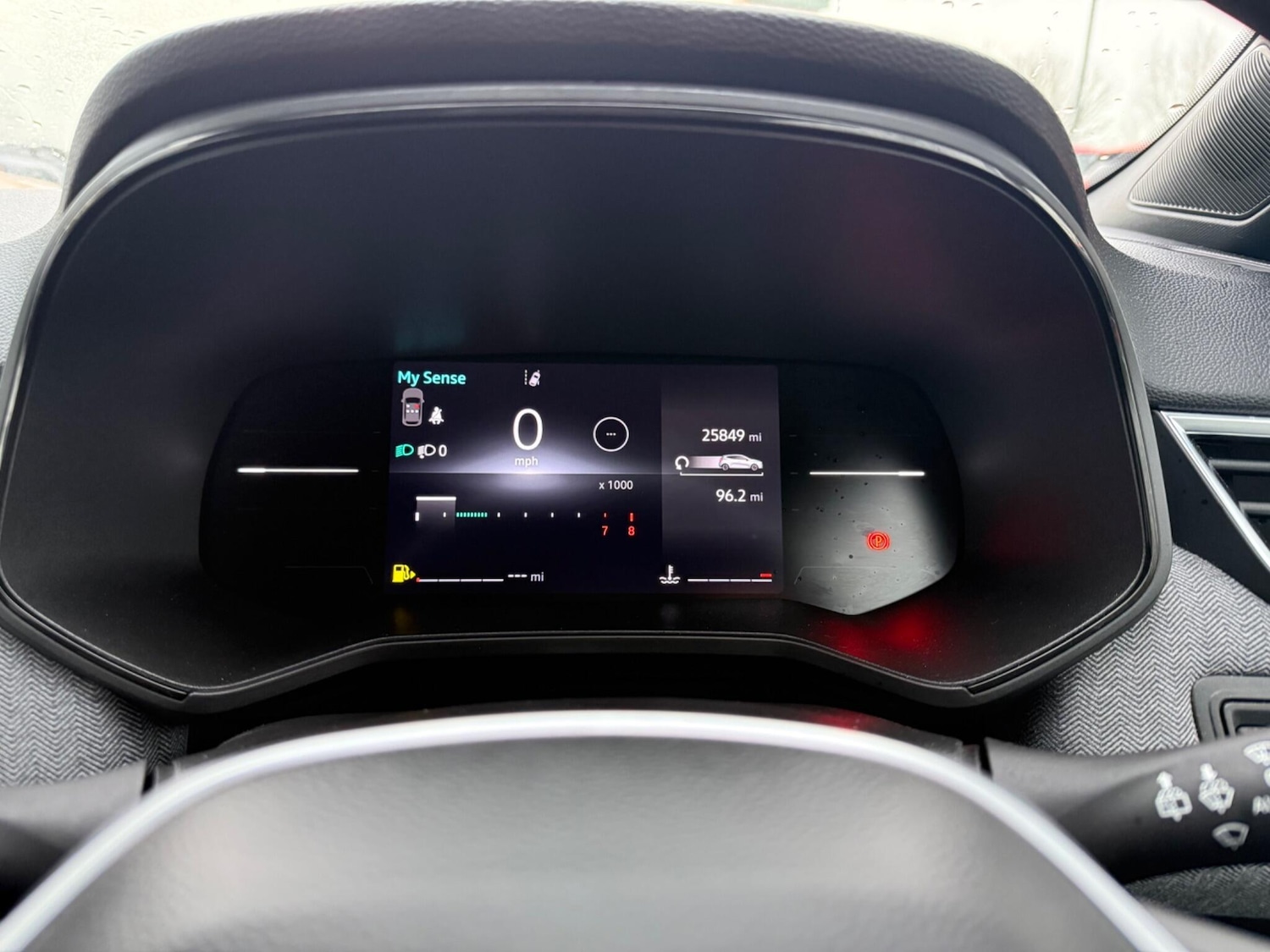 Used Renault Clio for sale - 77321063: Photo 23