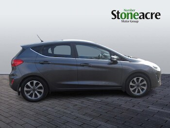 Used Ford Fiesta 2017 for sale - 77753060: Photo