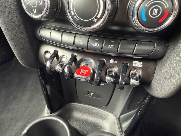 Used MINI Hatch 2021 for sale - 76071797: Photo 32