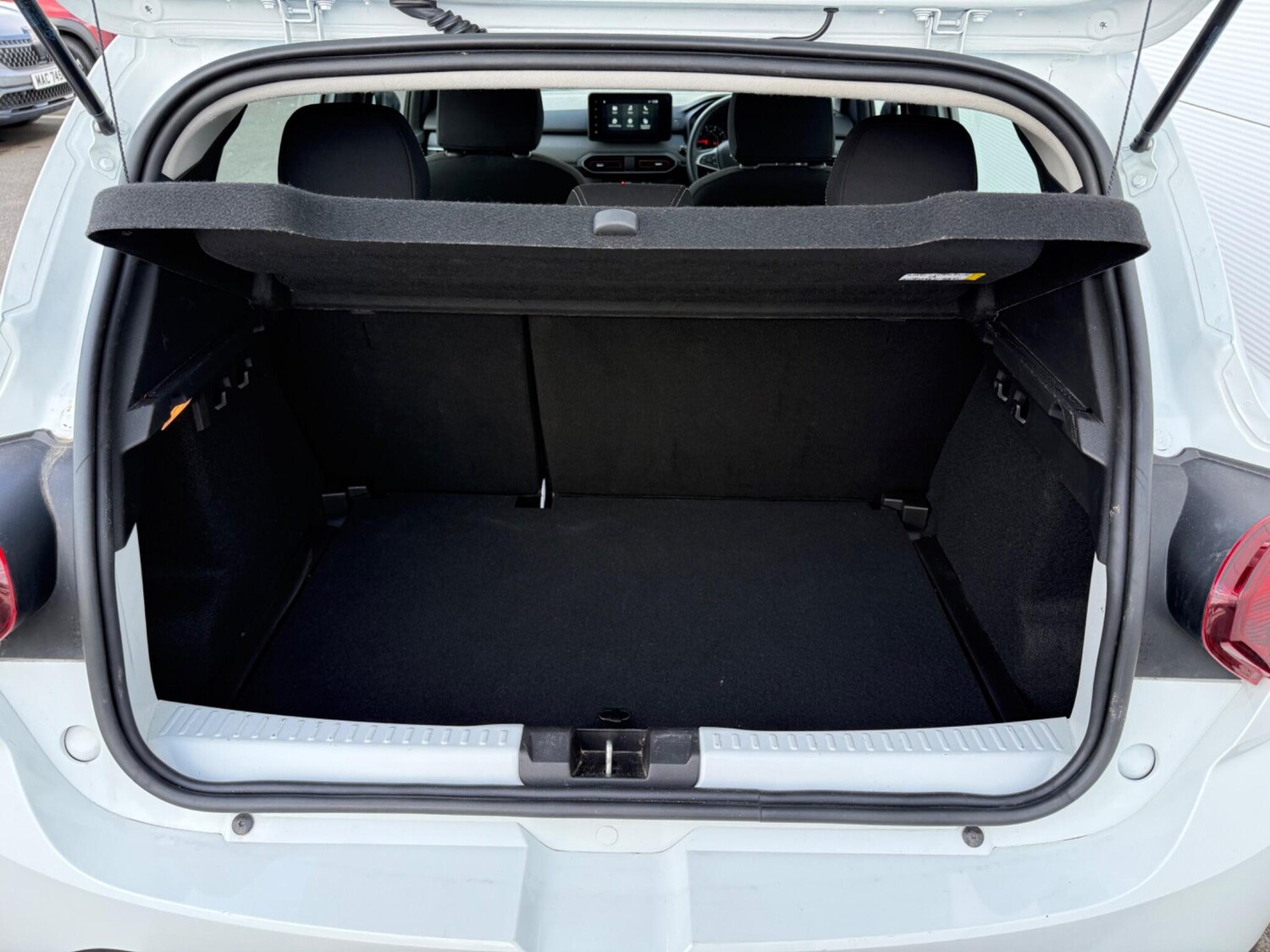 Used Dacia Sandero Stepway 2023 for sale - 77838483: Photo 12