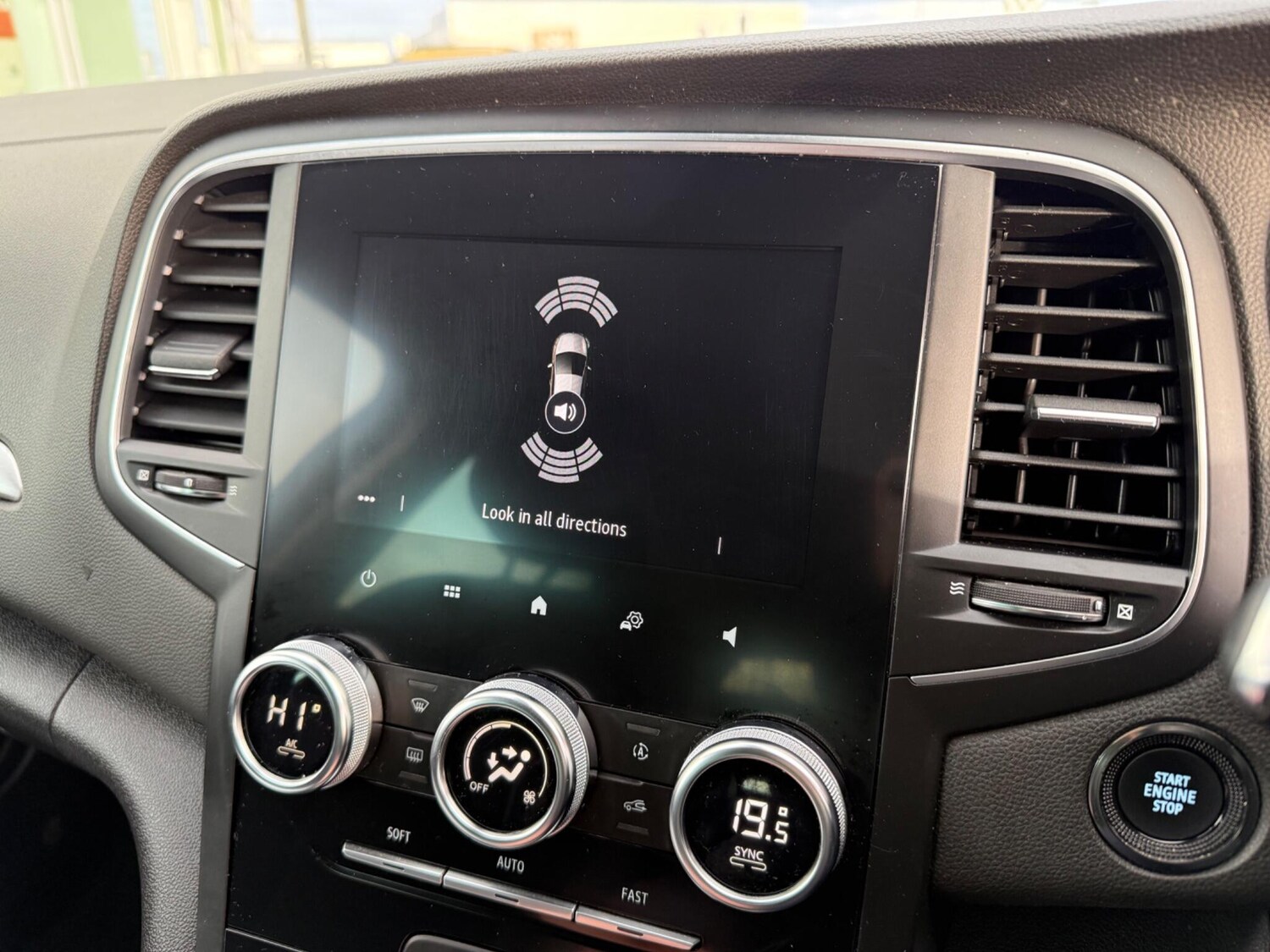 Used Renault Megane for sale - 77909192: Photo 18