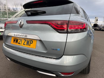 (21) - Iconic E-TECH Plug-in Hybrid 160 Auto 5-Door