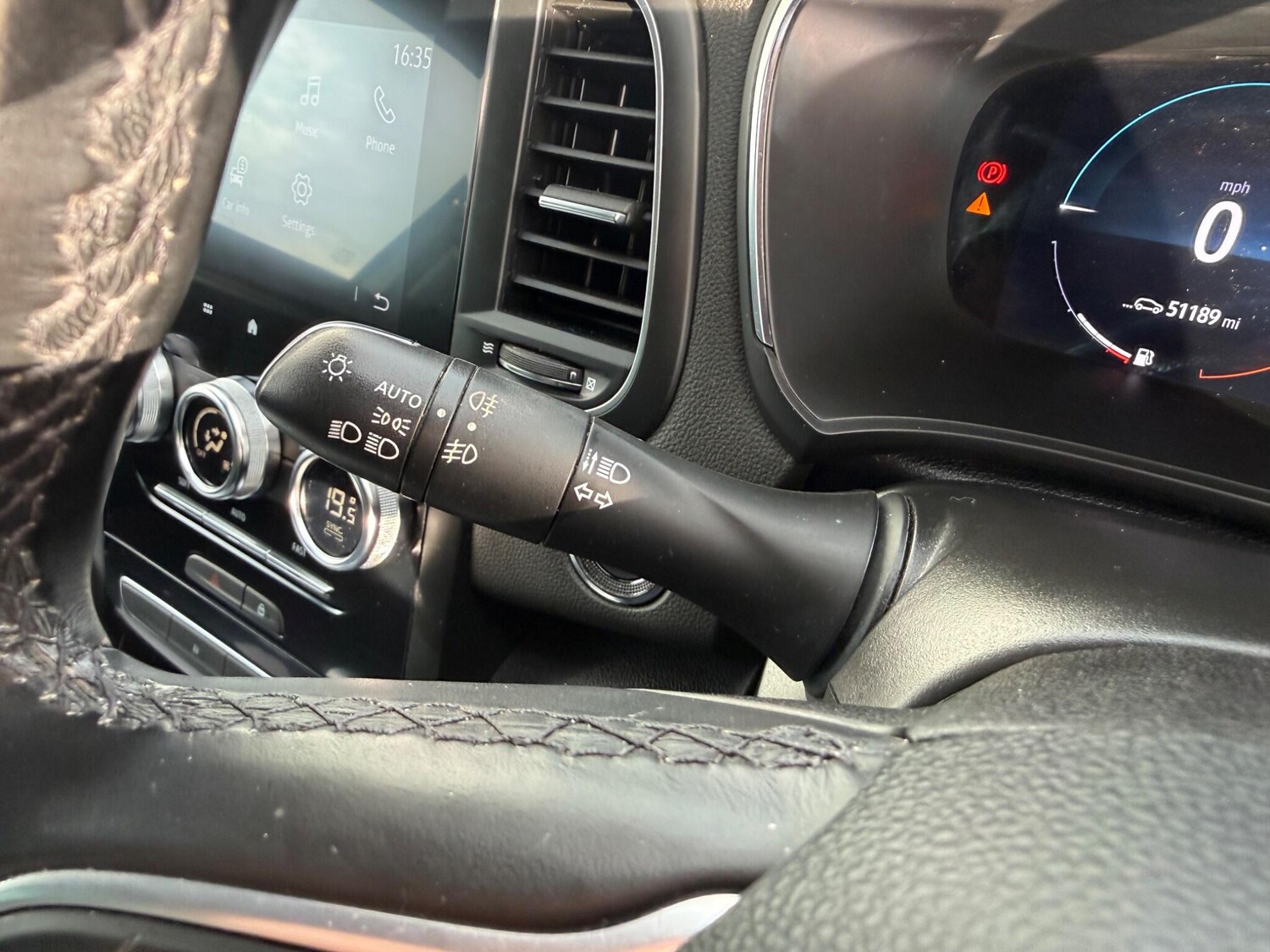 Used Renault Megane for sale - 77909192: Photo 23