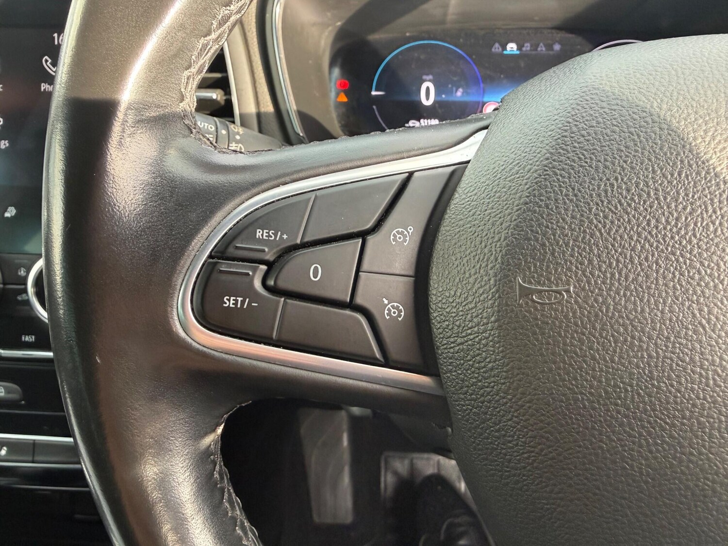 Used Renault Megane for sale - 77909192: Photo 25