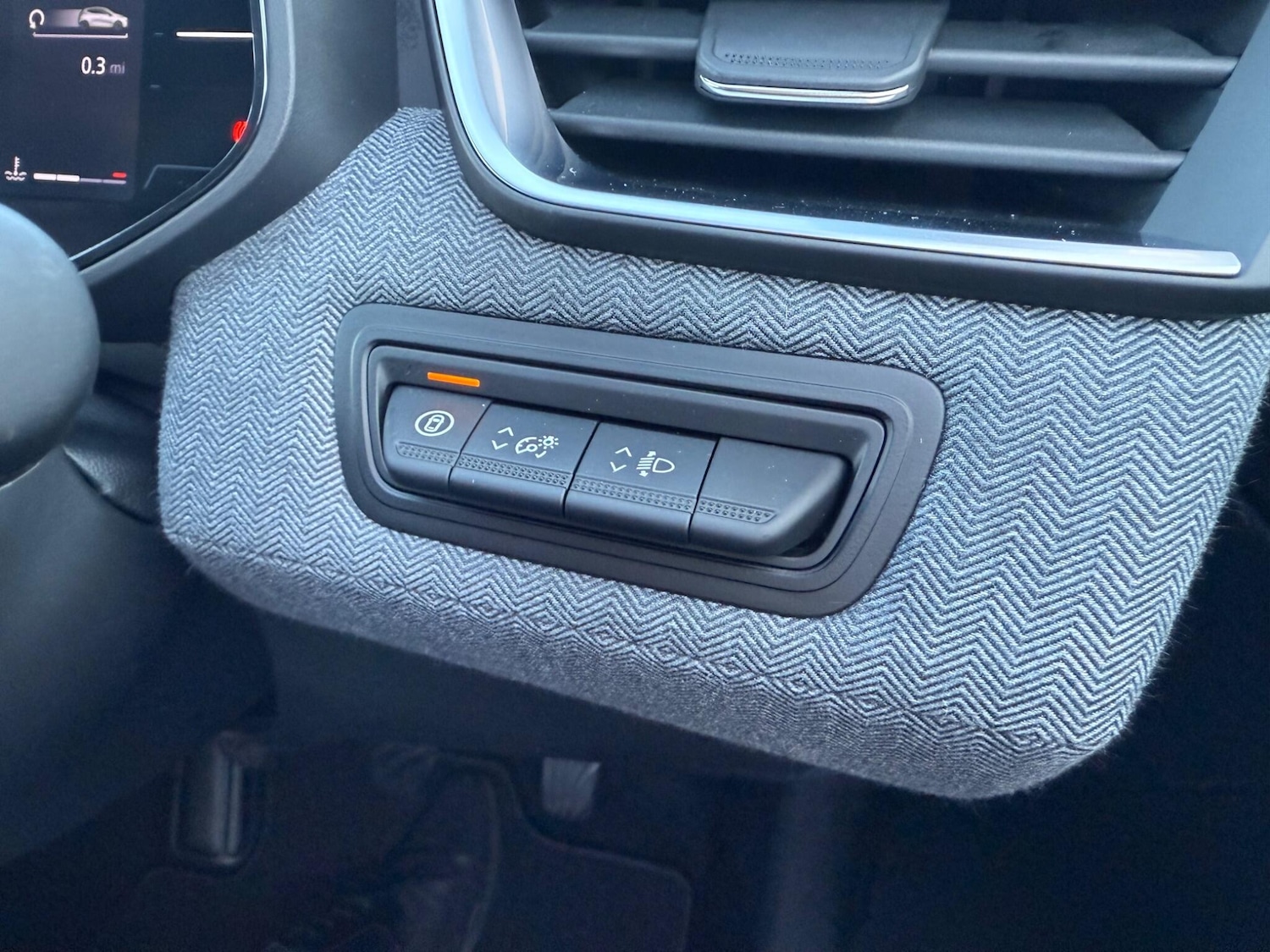 Used Renault Clio 2025 for sale - 77155991: Photo 39